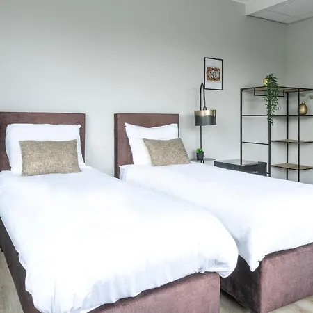 Appartement Fast Wifi, En Bathroom - Maison Lux *