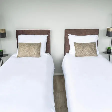 Fast Wifi, En Bathroom - Maison Lux * Raamsdonksveer