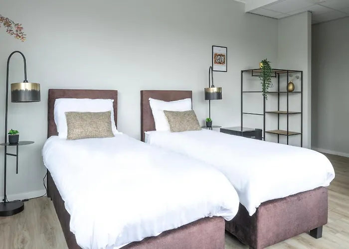 Apartment Modern Suite w WiFi&AC near Breda&Efteling *